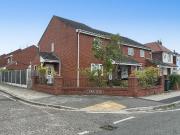 2 bedroom link detached house for sale