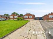 2 bedroom link detached house for sale