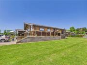 2 Bedroom Lodge Character Property