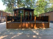 2 bedroom lodge for sale