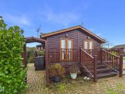 2 bedroom lodge for sale