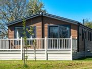 2 bedroom lodge for sale