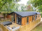 2 bedroom lodge for sale