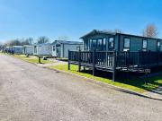 2 bedroom lodge for sale