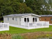 2 bedroom lodge for sale