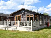 2 bedroom lodge for sale