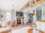 2 bedroom lodge for sale