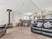 2 bedroom lodge for sale