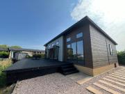 2 bedroom lodge for sale