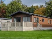 2 bedroom lodge for sale