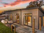 2 bedroom lodge for sale