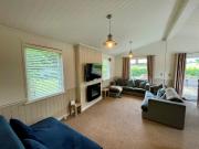 2 bedroom lodge for sale