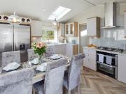 2 bedroom lodge for sale