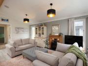 2 bedroom lodge for sale