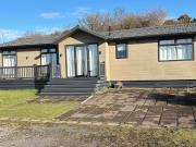 2 bedroom lodge for sale