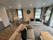 2 bedroom lodge for sale