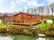 2 Bedroom Lodge For Sale In Lincolnshire