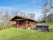 2 bedroom log cabin for sale