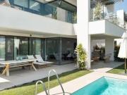 2 bedroom luxury Apartment for rent in Benahavís, Andalusia