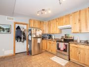 2 BEDROOM MAIN LEVEL UNIT IN ST. CATHARINES!