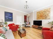 2 Bedroom Maisonette Flat