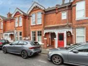 2 Bedroom Maisonette Flat