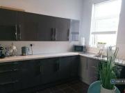 2 bedroom maisonette for rent in Canterbury Street South...