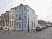 2 bedroom maisonette for rent in Dover Road, Folkestone,...