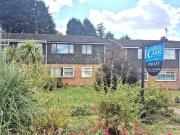 2 bedroom maisonette for rent in Ivyfield Road,...