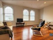 2 Bedroom Maisonette For Rent In London