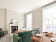 2 Bedroom Maisonette For Rent In London