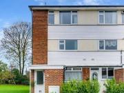 2 bedroom maisonette for rent in Magdalen Court...