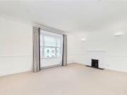 2 Bedroom Maisonette For Rent In South Kensington, London