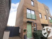 2 bedroom maisonette for sale