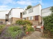 2 bedroom maisonette for sale