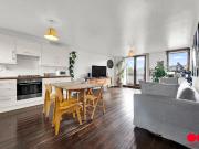 2 bedroom maisonette for sale