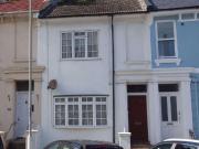 2 bedroom maisonette for sale