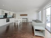 2 bedroom maisonette for sale