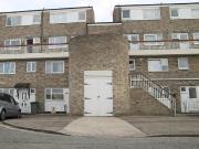 2 bedroom maisonette for sale