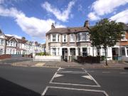 2 bedroom maisonette for sale