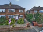 2 bedroom maisonette for sale