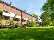 2 bedroom maisonette for sale