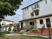 2 bedroom maisonette for sale