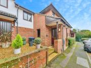 2 bedroom maisonette for sale