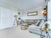 2 bedroom maisonette for sale