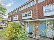 2 bedroom maisonette for sale