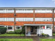 2 bedroom maisonette for sale