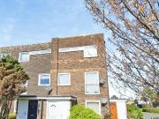 2 bedroom maisonette for sale