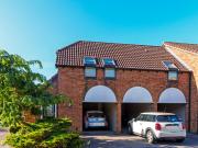 2 bedroom maisonette for sale