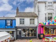 2 bedroom maisonette for sale